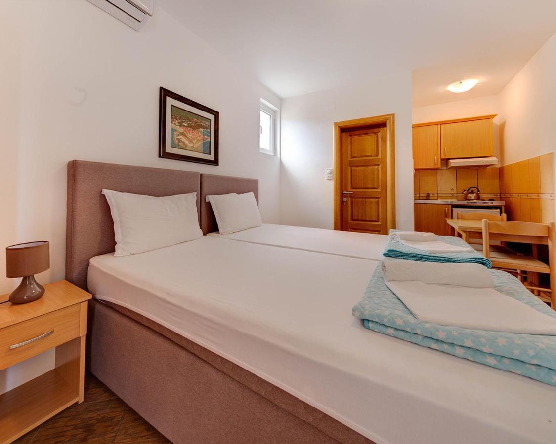 Disney Apartments Budva Eksteriør billede