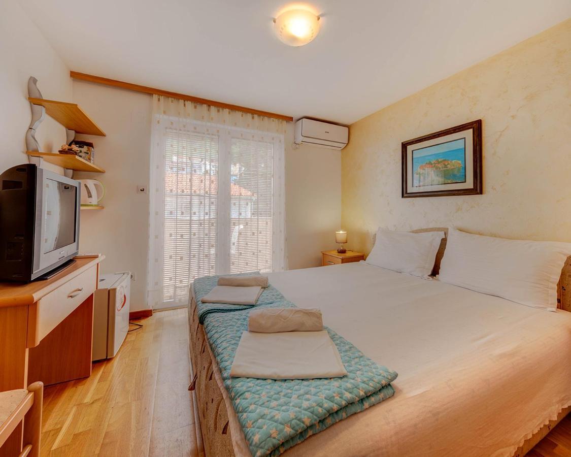 Disney Apartments Budva Eksteriør billede