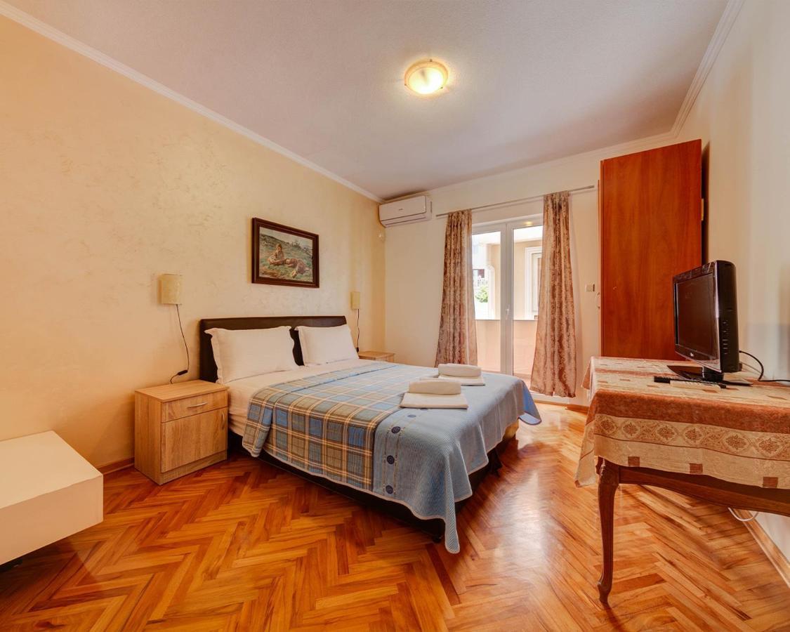 Disney Apartments Budva Eksteriør billede
