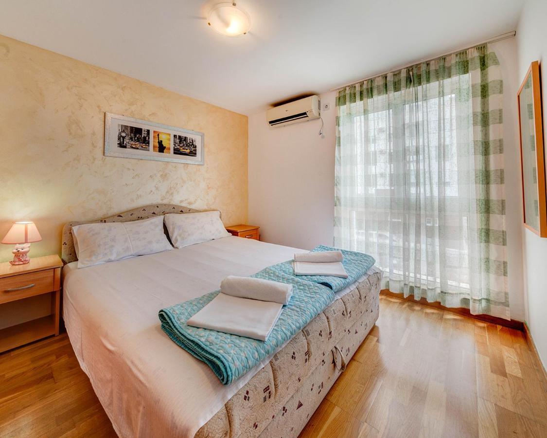 Disney Apartments Budva Eksteriør billede
