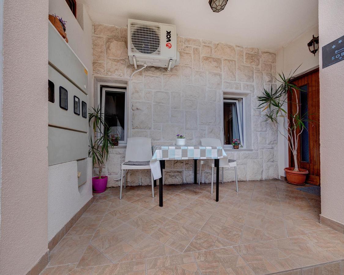 Disney Apartments Budva Eksteriør billede